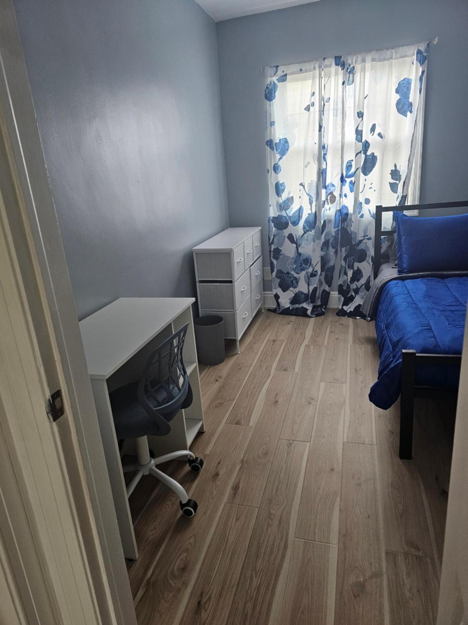 Small Cozy Room, Shared Bathroom Baltimore Luaran gambar